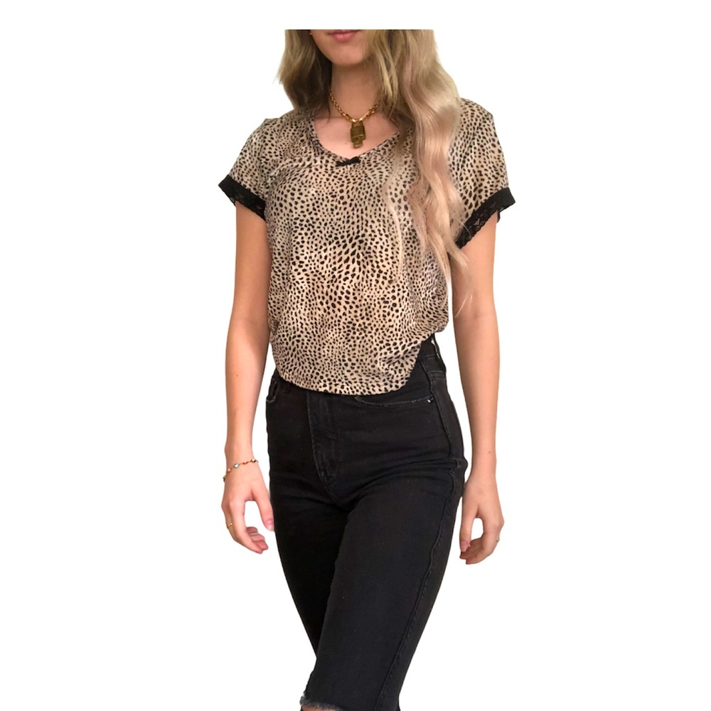CHEETAH PRINT VELVET TEE🤍